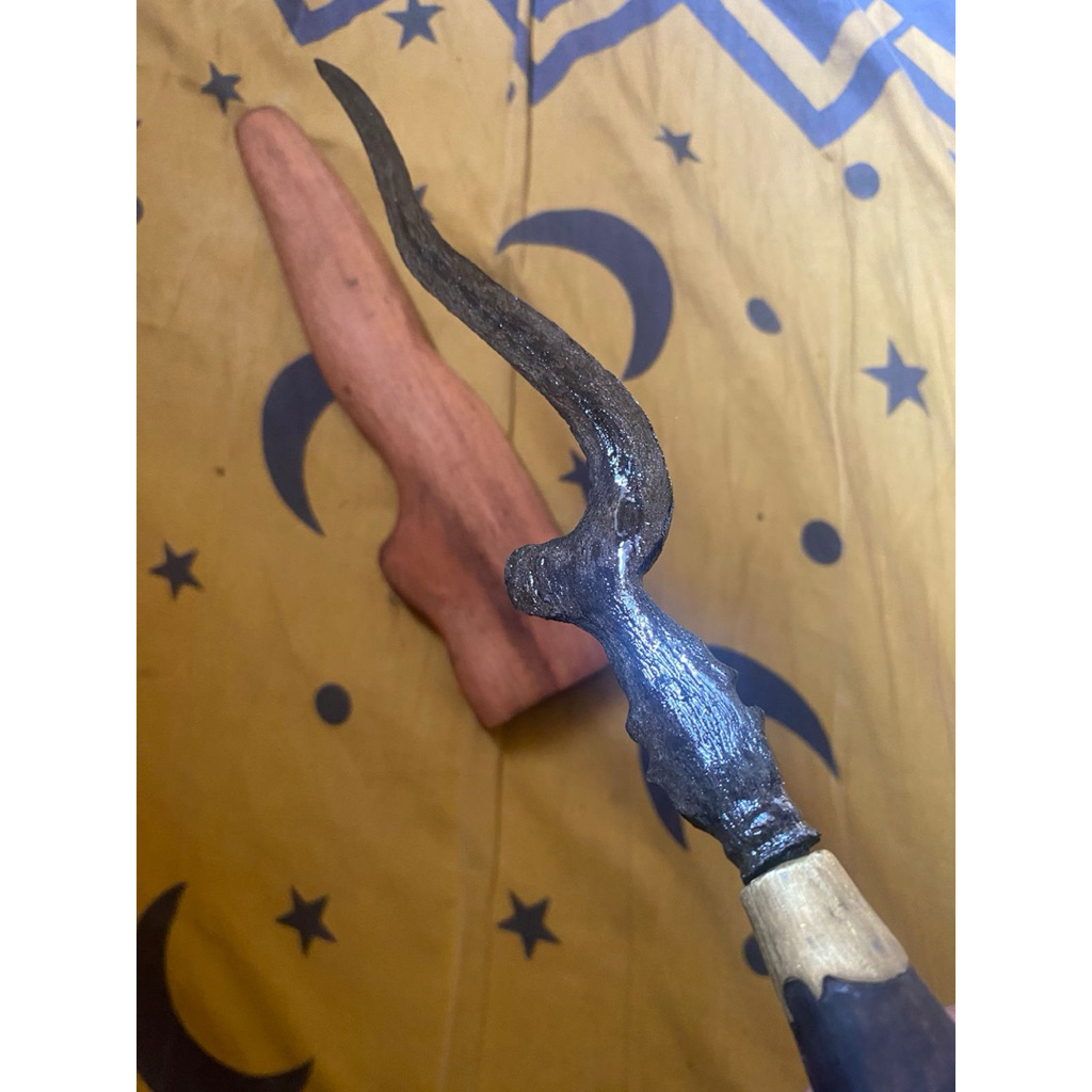 kujang lanang sepuh pamor singkir geni