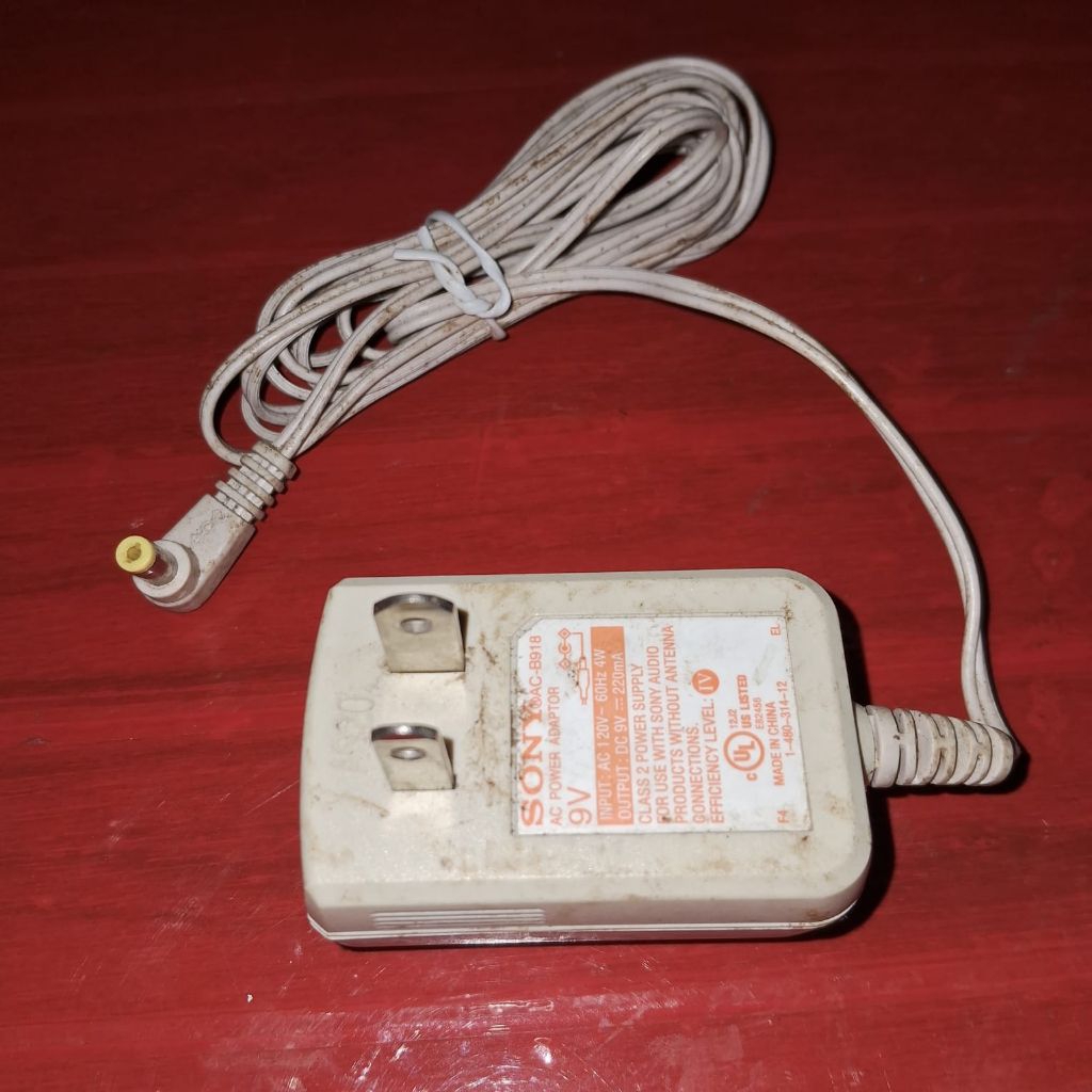 adaptor sony 9 volt adaptor