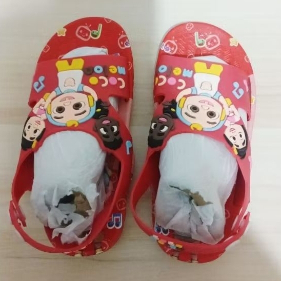 Sepatu Sendal Anak Coco Melon Merah