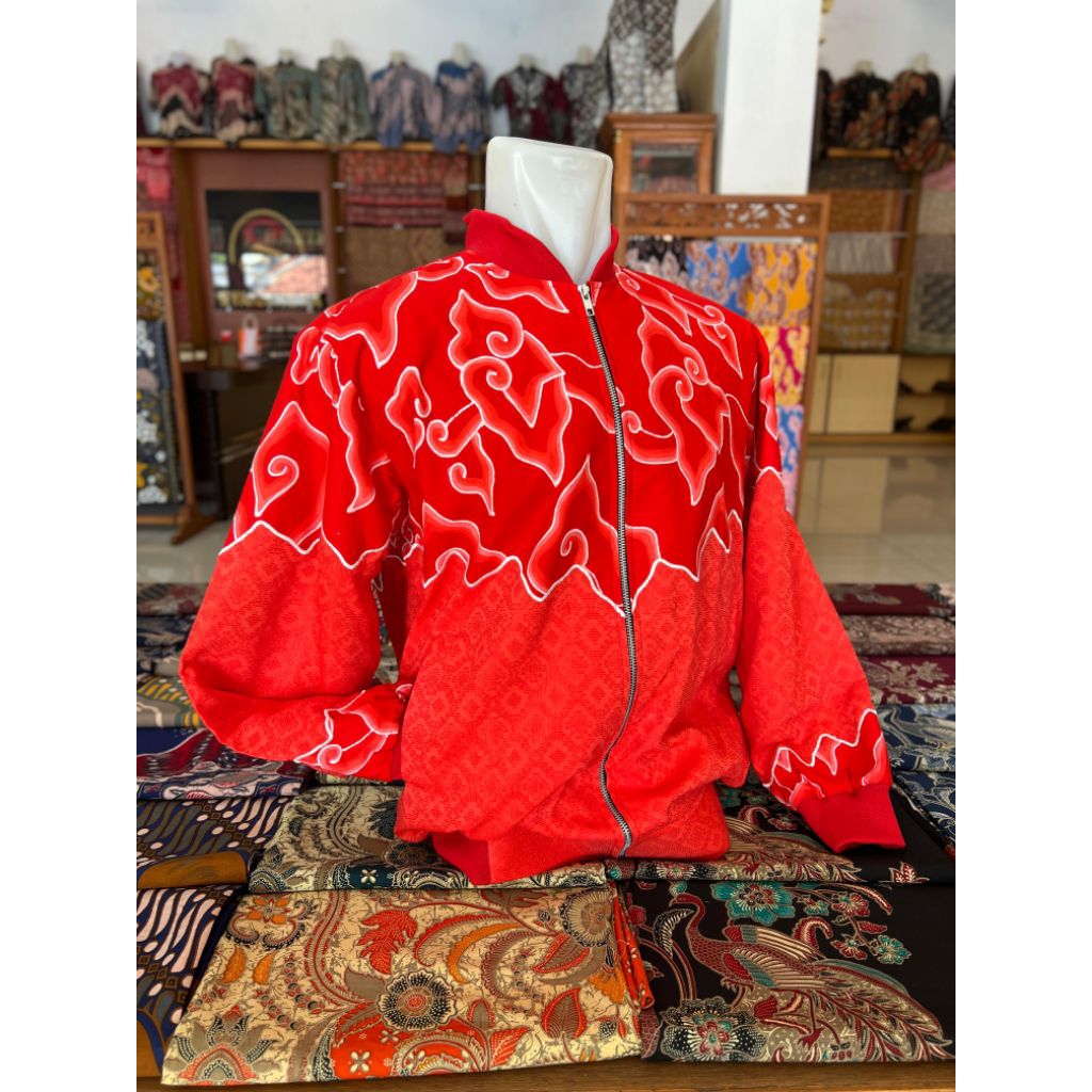 BATIK SYAILENDRA TRUSMI Batik Tulis Mega Mendung Berjaket