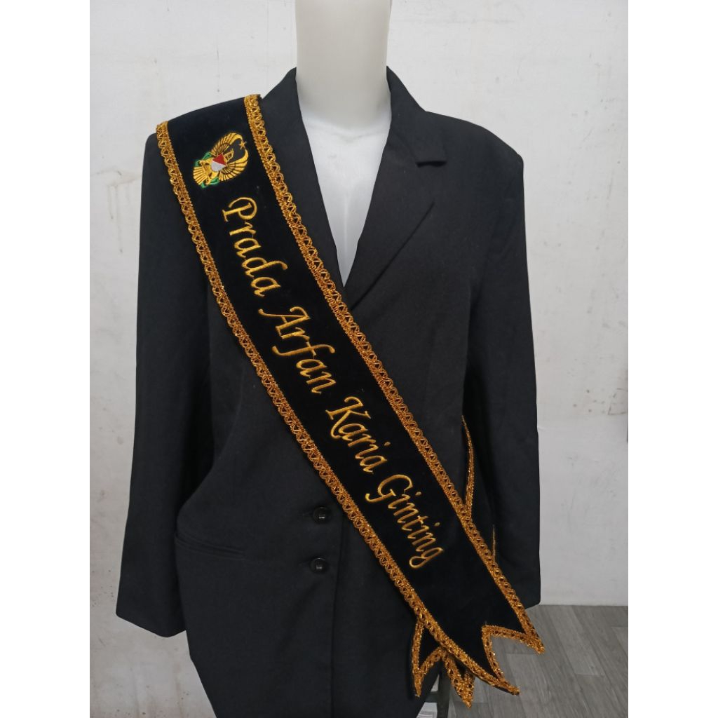 SELEMPANG WISUDA LOGO