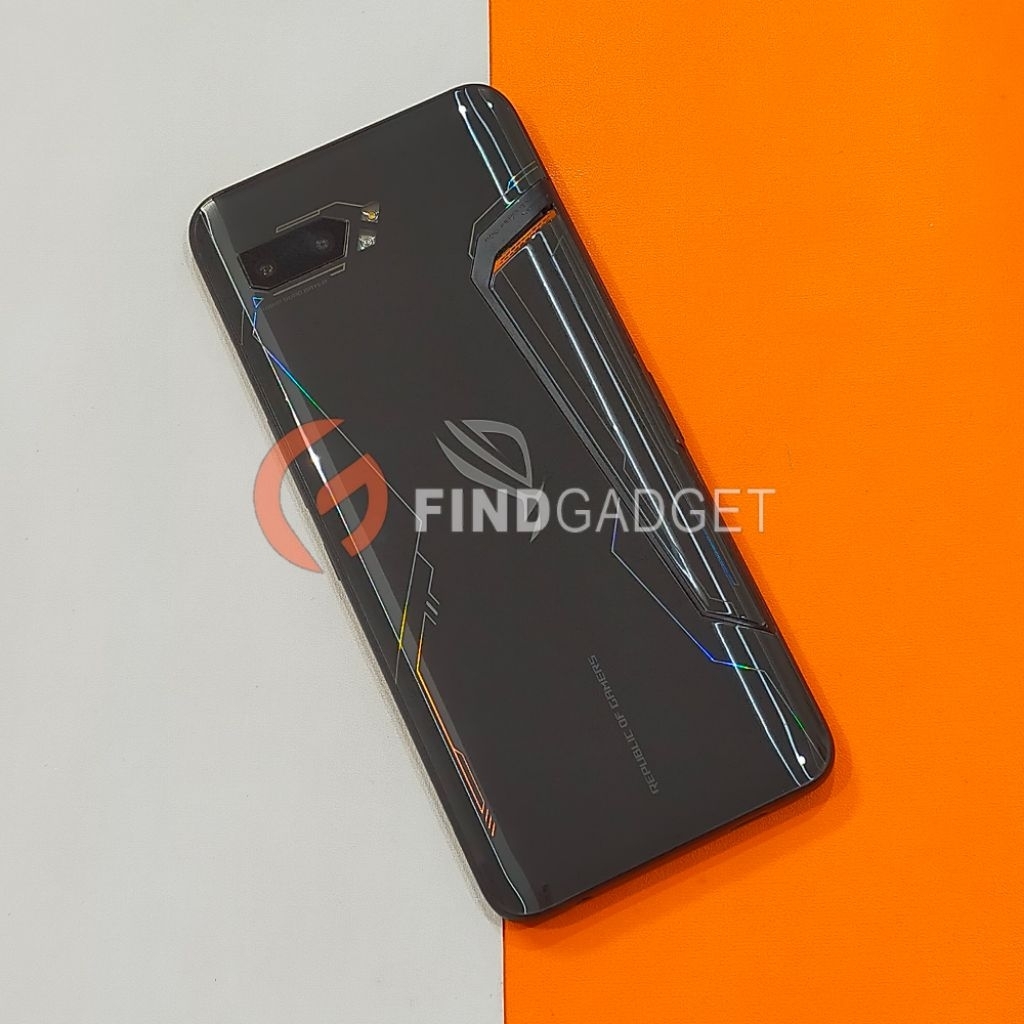 Asus ROG Phone 2 12/512 RAM 12 ROM 512 GB Second Bekas Pakai Garansi Resmi Indonesia