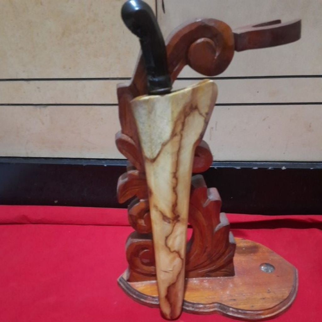 Keris Betok Sombro Pijetan Sepuh,Pamor Wengkon isen