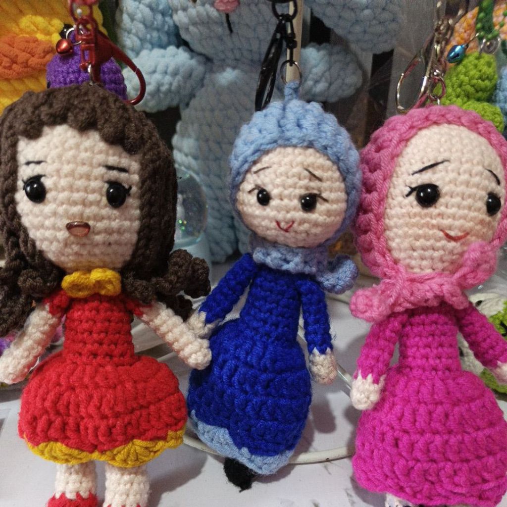 Gantungan.Kunci.Boneka.Rajut.Besar