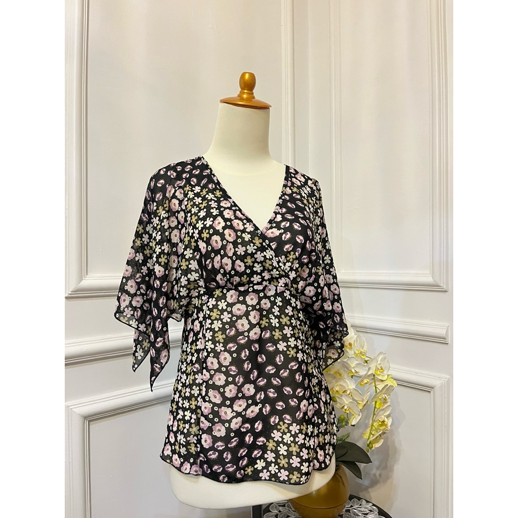 outer floral black blouse v neck