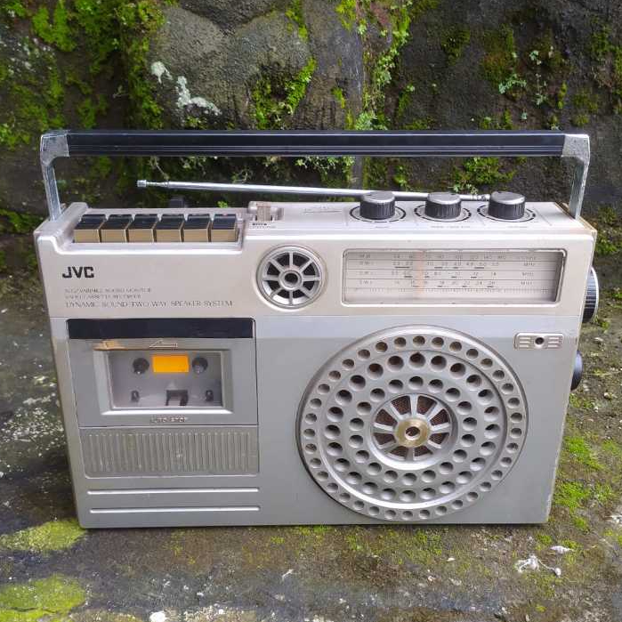 [ SUDAH DIMODIFIKASI / TAMBAH TUNER FM ] RADIO TAPE JADUL MERK JVC RADIO NYALA TAPE MATI