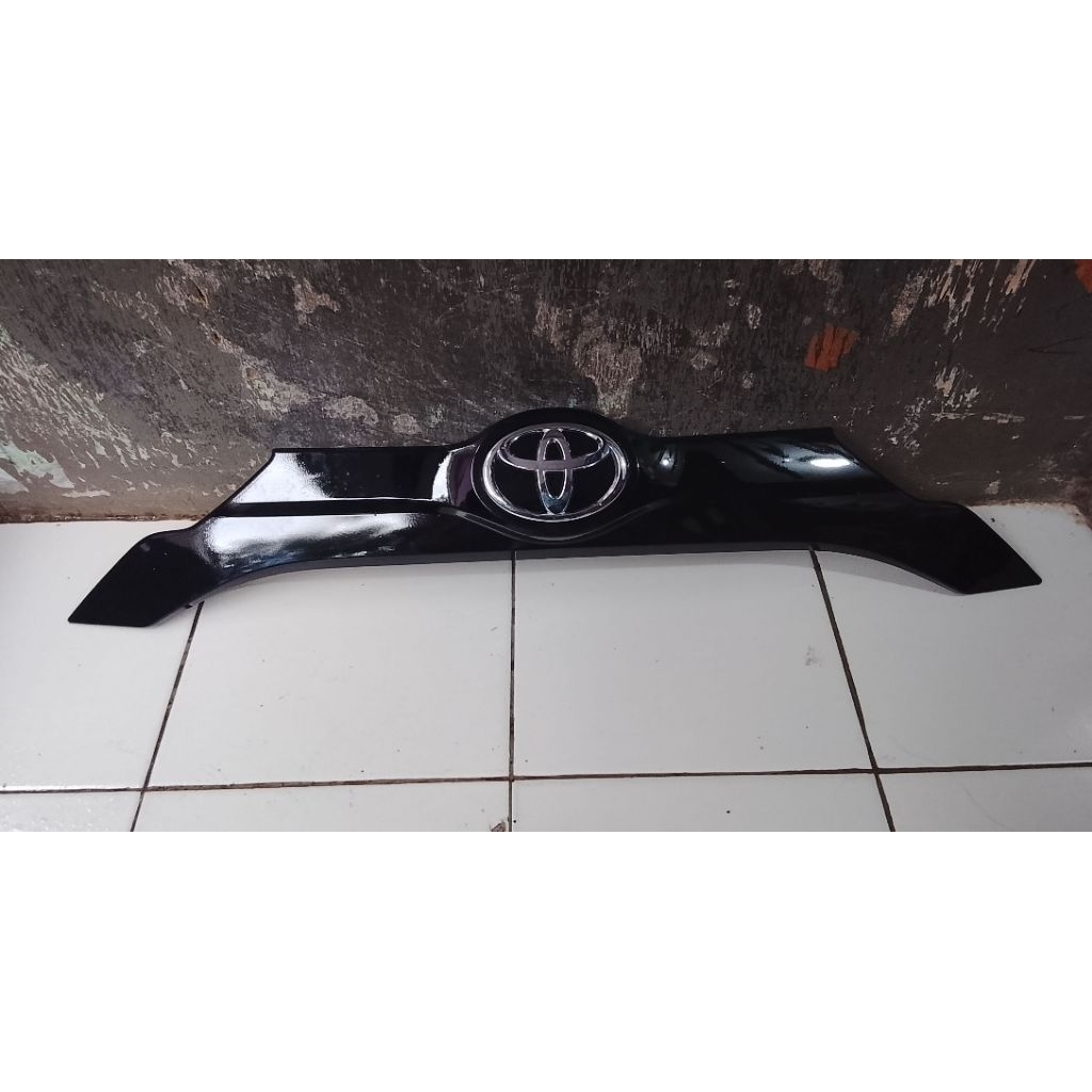 Trunklid Original Toyota Rush 2019 - 2023