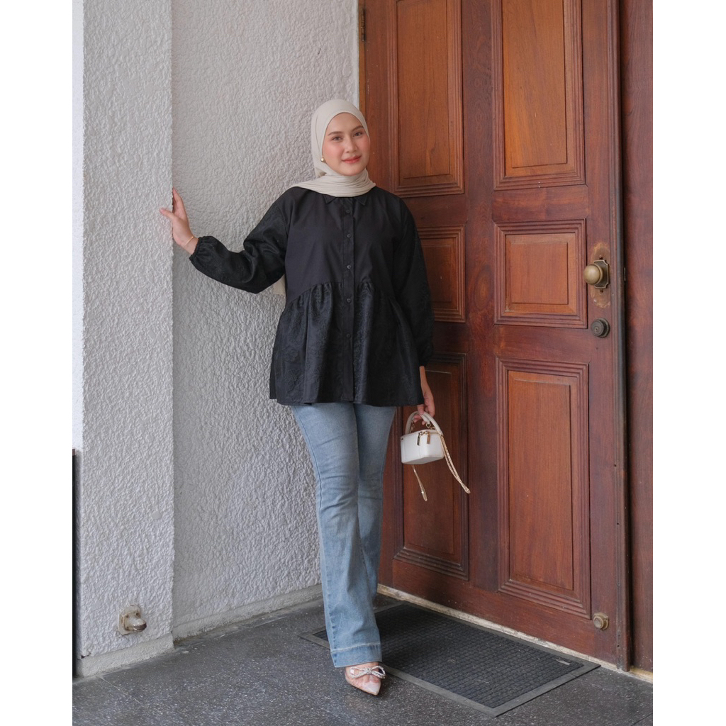 Nayela Blouse