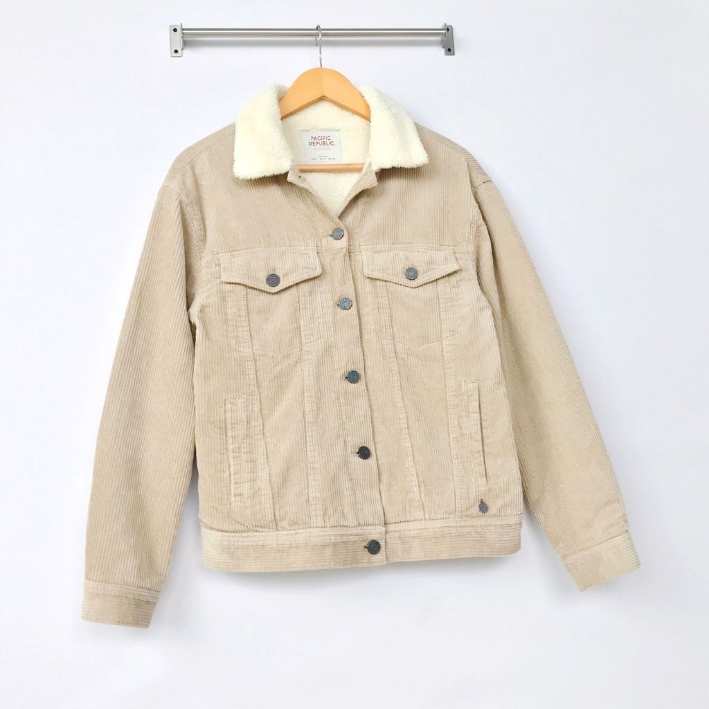 Jaket Corduroy PULL & BEAR Sherpa Trucker Cream Khaki