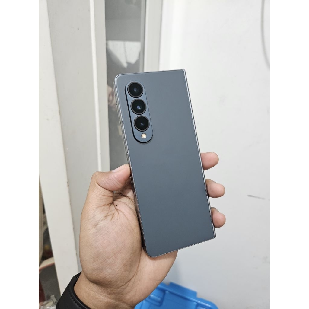 Handphone Hp Samsung Z Fold 4 5G 12/256 Second Seken Bekas Murah