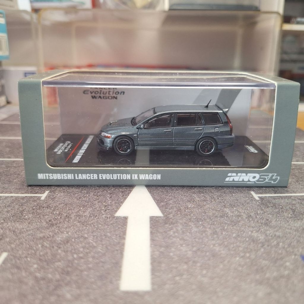 Diecast Miniscale Inno64 Mitsubishi Lancer Evolution IX Wagon Grey 1/64 Rare Murah