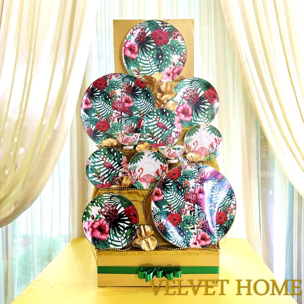 Parcel Hampers piring cangkir mug flamingo hamper parsel gift set natal lebaran imlek tahun baru sin