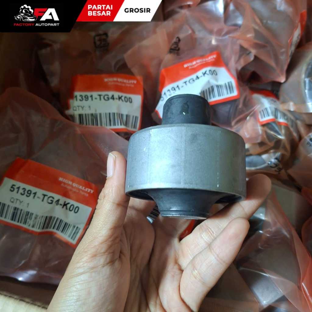 Bushing Lower Arm Depan Besar Mobilio Brio BR-V 2014–2021