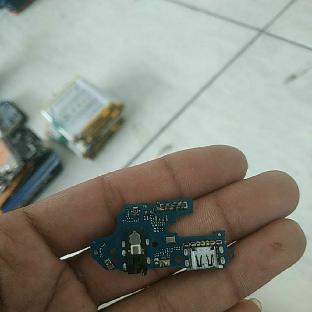 board cas bekas kw oppo a1k/c2