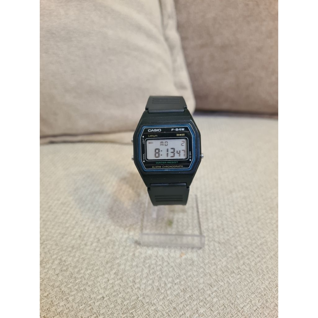 jam tangan casio f-84w made in japan