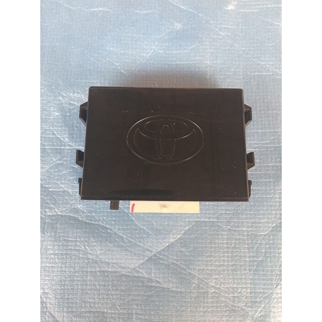 Modul ECU Alarm Innova 2004-2015 PZ070-OK561 Original