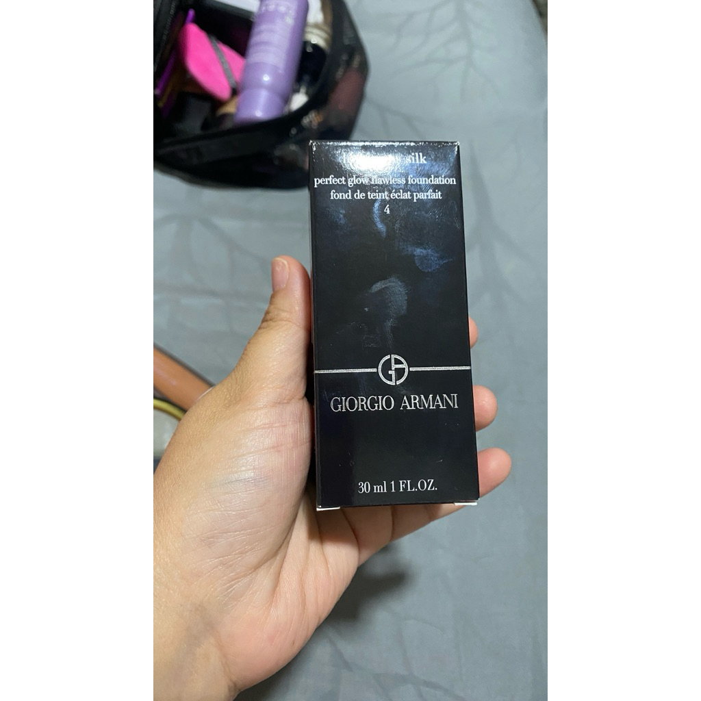 Giorgio armani Luminous Silk Perfect Glow Flawless Foundation