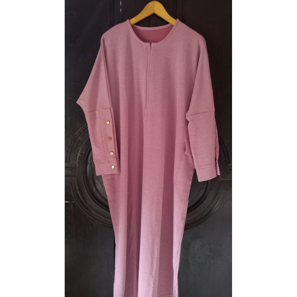 ABAYA BATWING CARGO KNIT DUSTY PINK BY SYK.ID (PRELOVED)