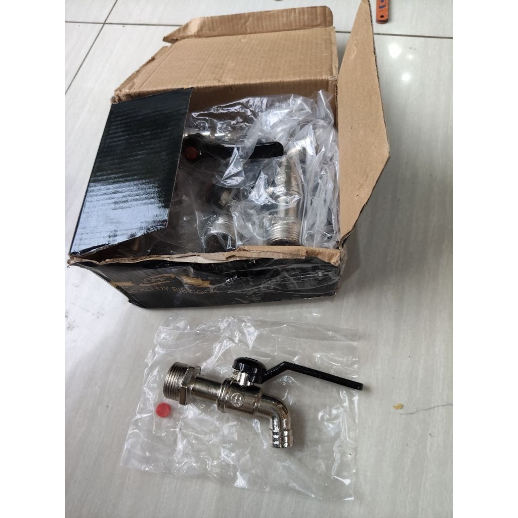 kran gagang panjang hitam besi