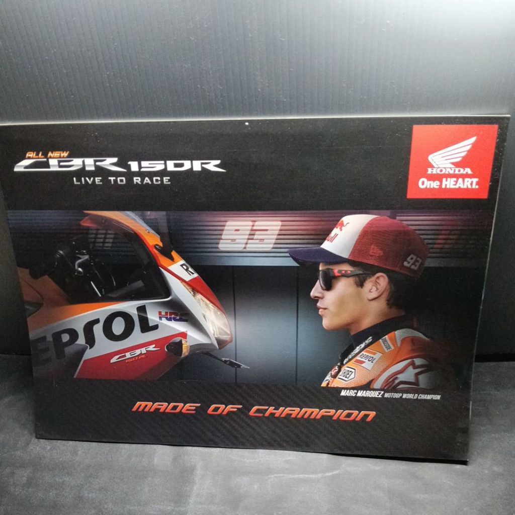 poster brosur leaflet Honda CBR 150R