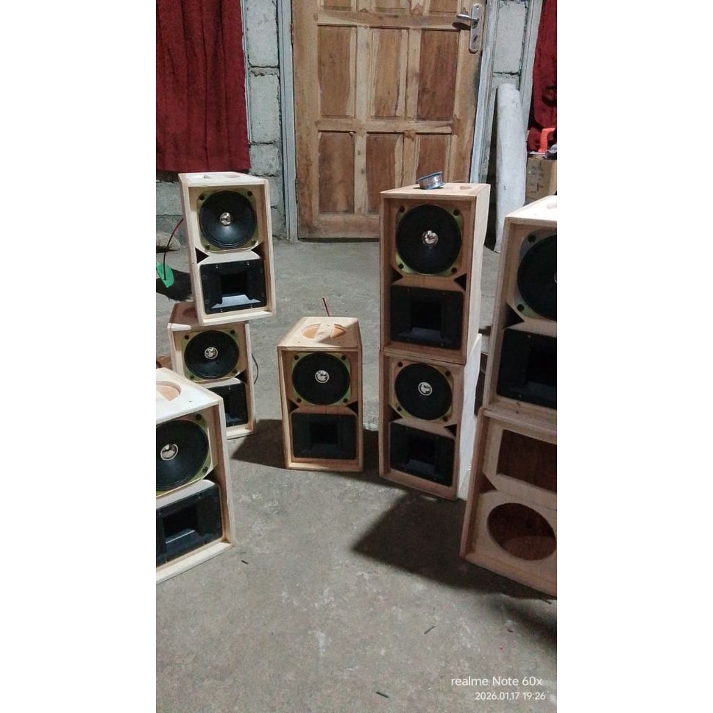 line array 4 inch single siap bunyi  / line array plus spiker dan Twitter