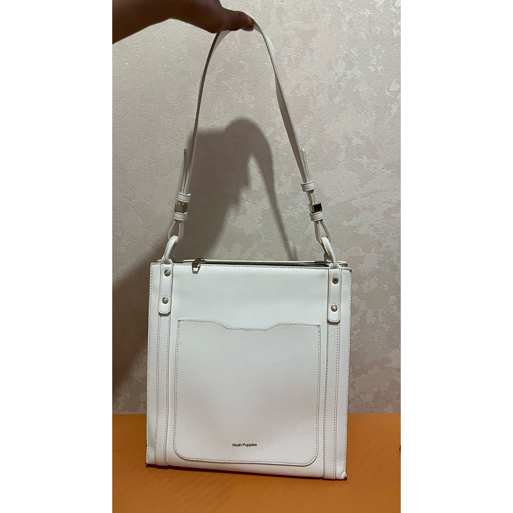 TAS HUSH PUPPIES (White)