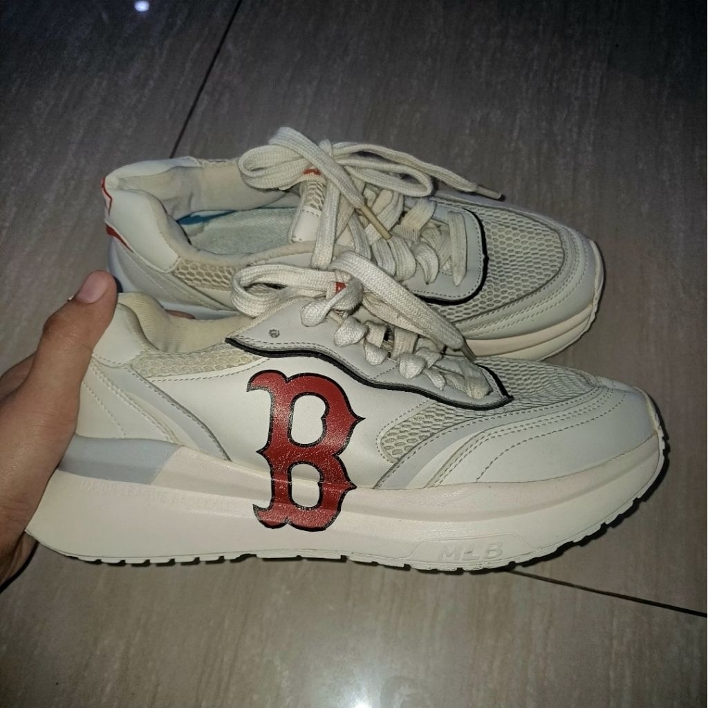 MLB BigBall Chunky Runner Boston Red Sox Sneakers Dad Shoe Low Ivory | Sepatu Korea Merah Cream Base