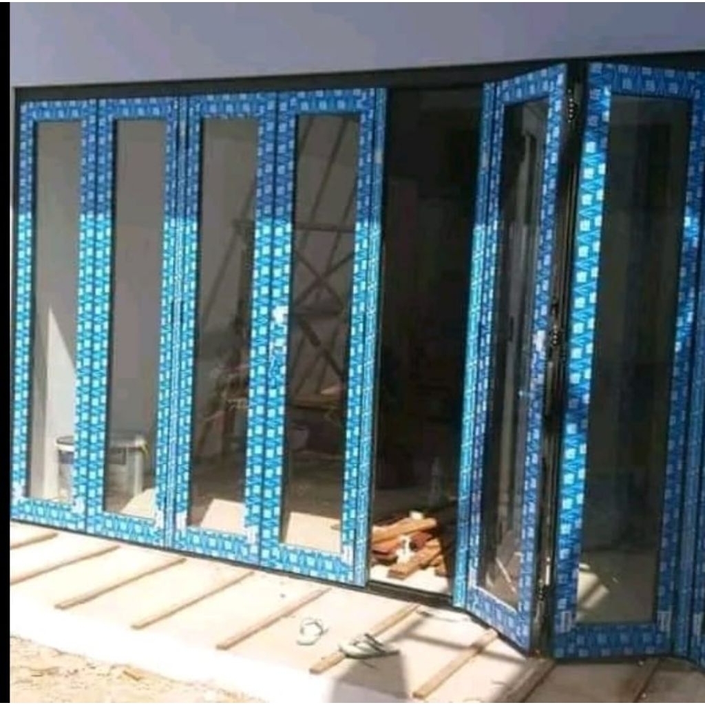 pintu lipat aluminium
