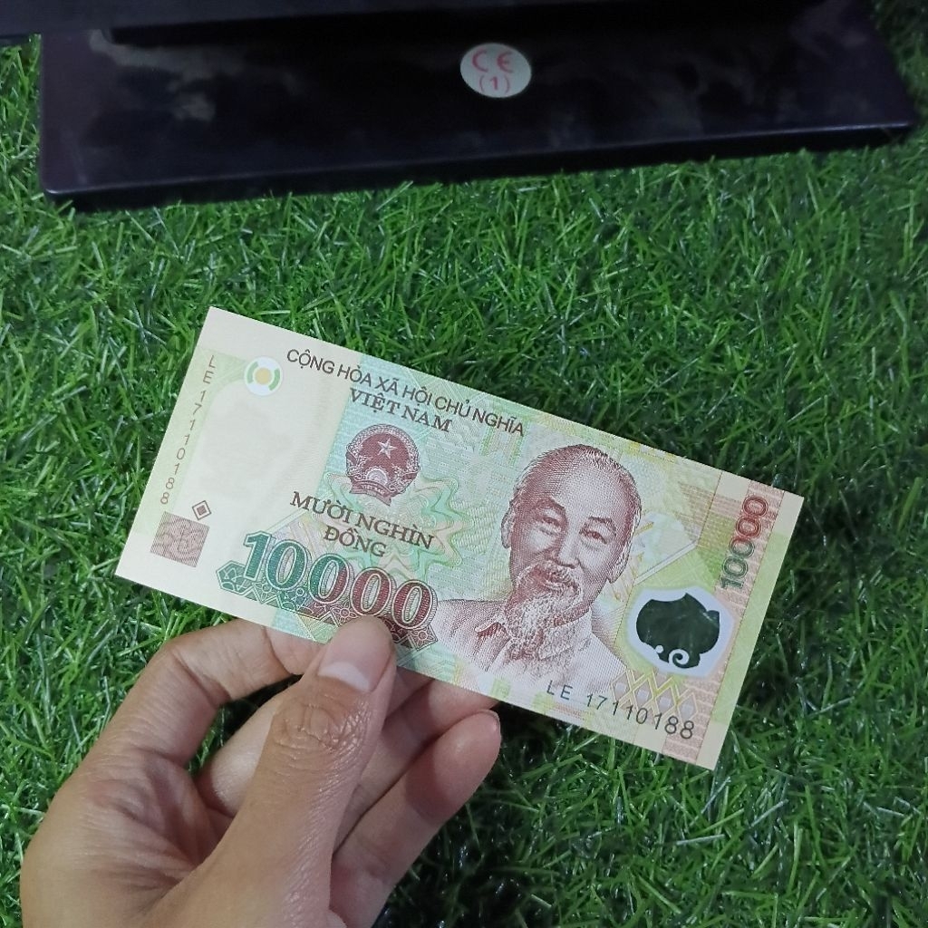 uang kuno vietnam pecahan 10000 asli polymer