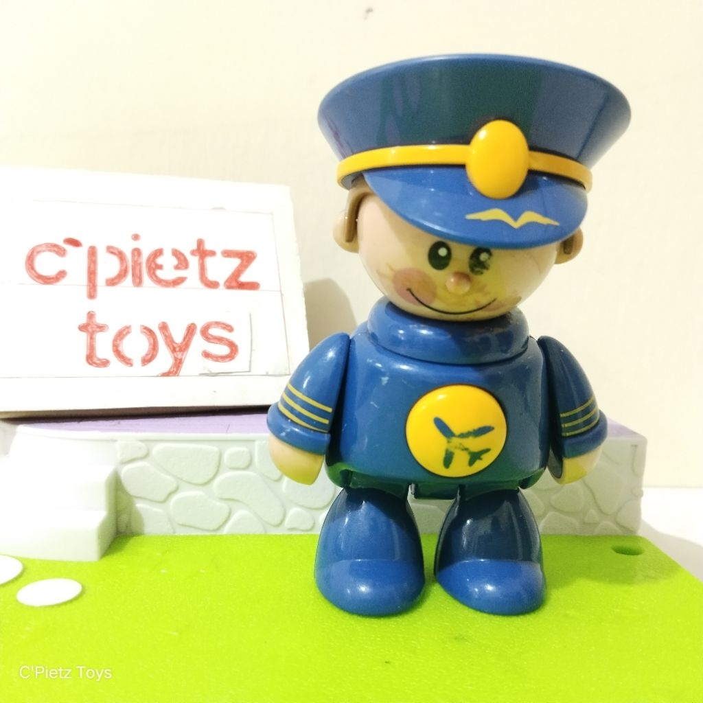 Mainan Figure TOLO Pilot Boy Series (Second/Preloved)