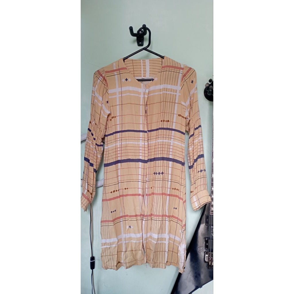 Blouse Vanilla Hijab Preloved