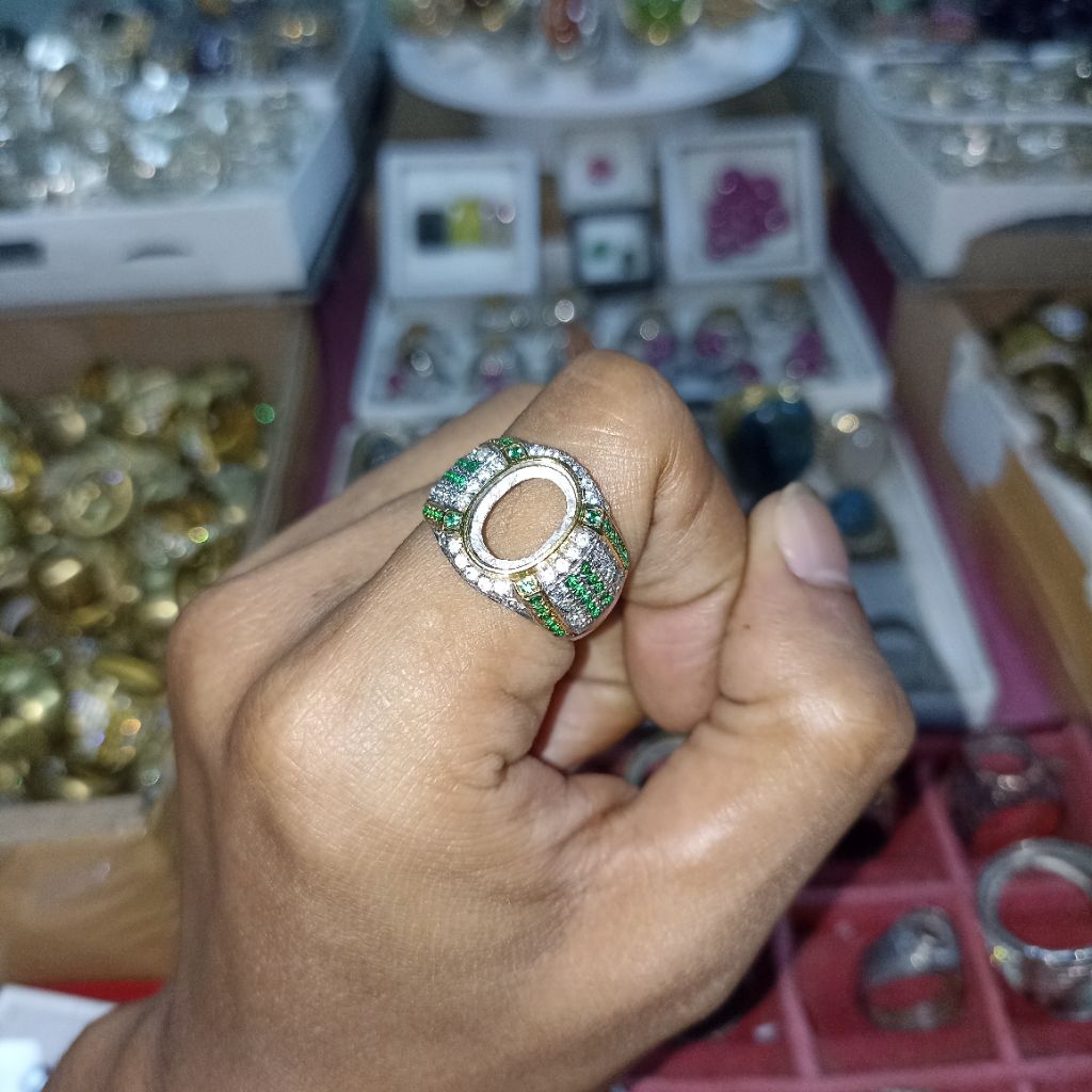CINCIN/RING BATU BACAN DOKO MEJIKO GIWANG DIMENSI KANTORAN BAHAN KUNINGAN SARI SUPER