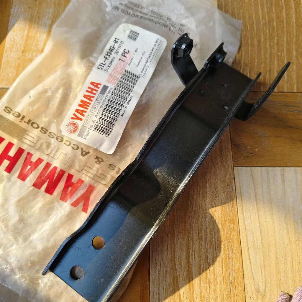 bracket braket Spakbor depan Yamaha Mio lama 5TL sporty automatic dudukan bracket 5TL f334G 01 stay 