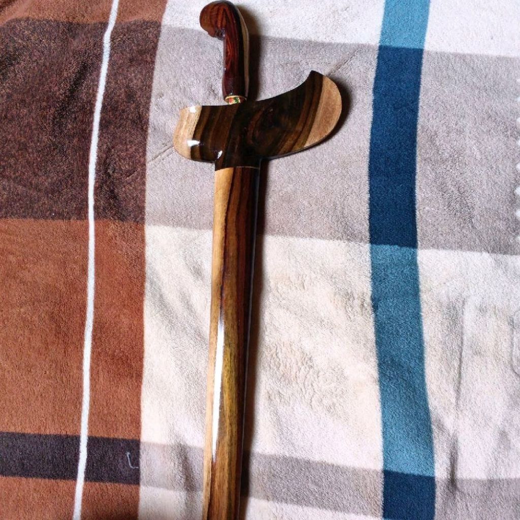 Warangka Keris Gayaman Solo Sonokeling dengan mendak