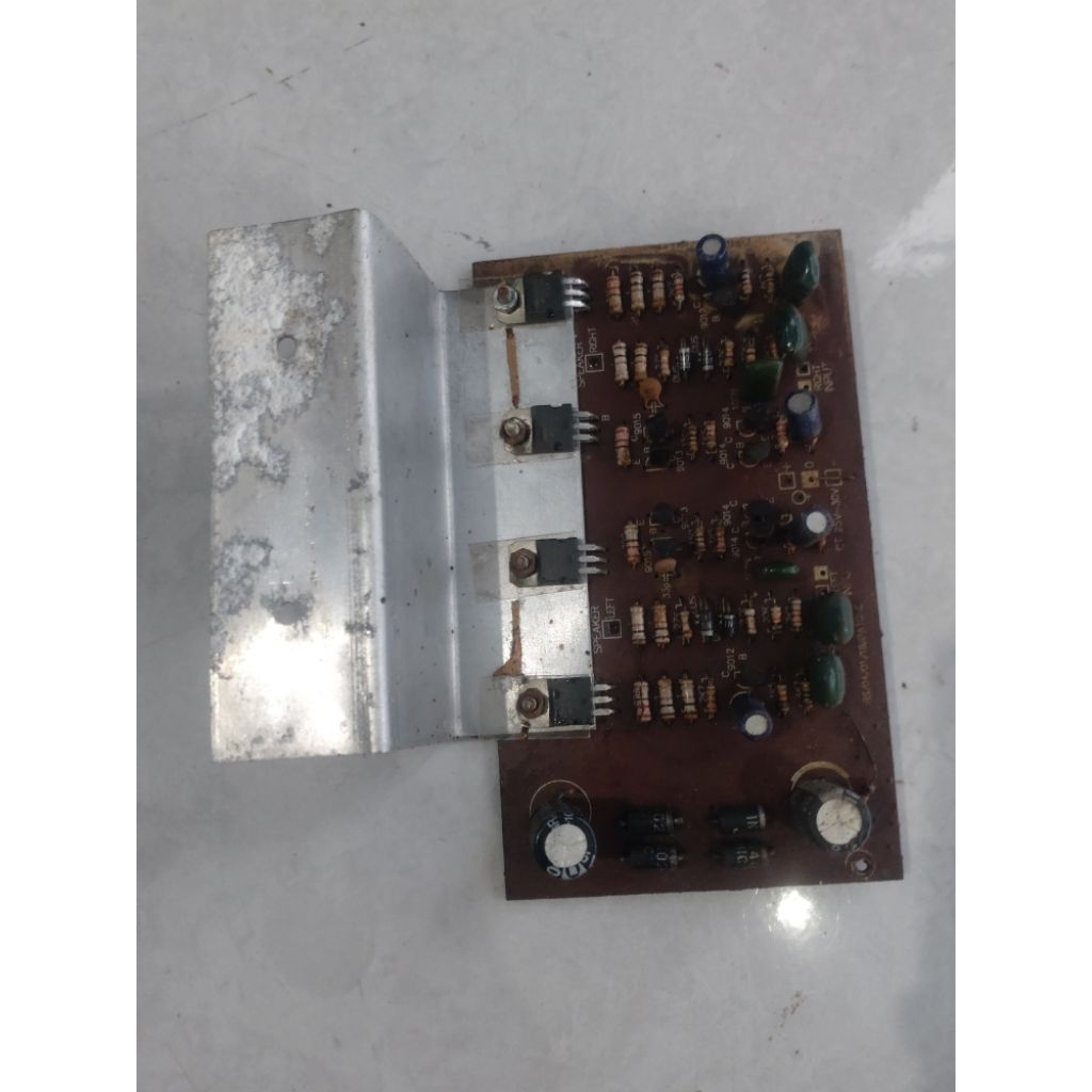 power cupotan speaker aktif masih normal stereo