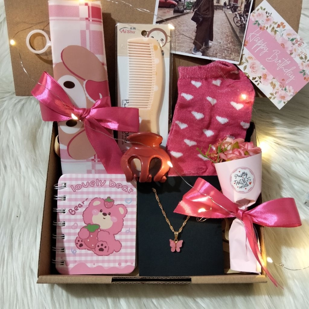 Hampers gift box kado hadiah cewek ulang tahun birthday buket led