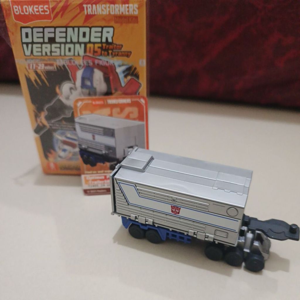 Blokess Transformers Optimus Prime-Trailer Roller