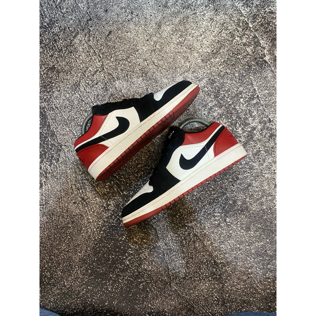 Nike Air Jordan 1 Low Black Toe