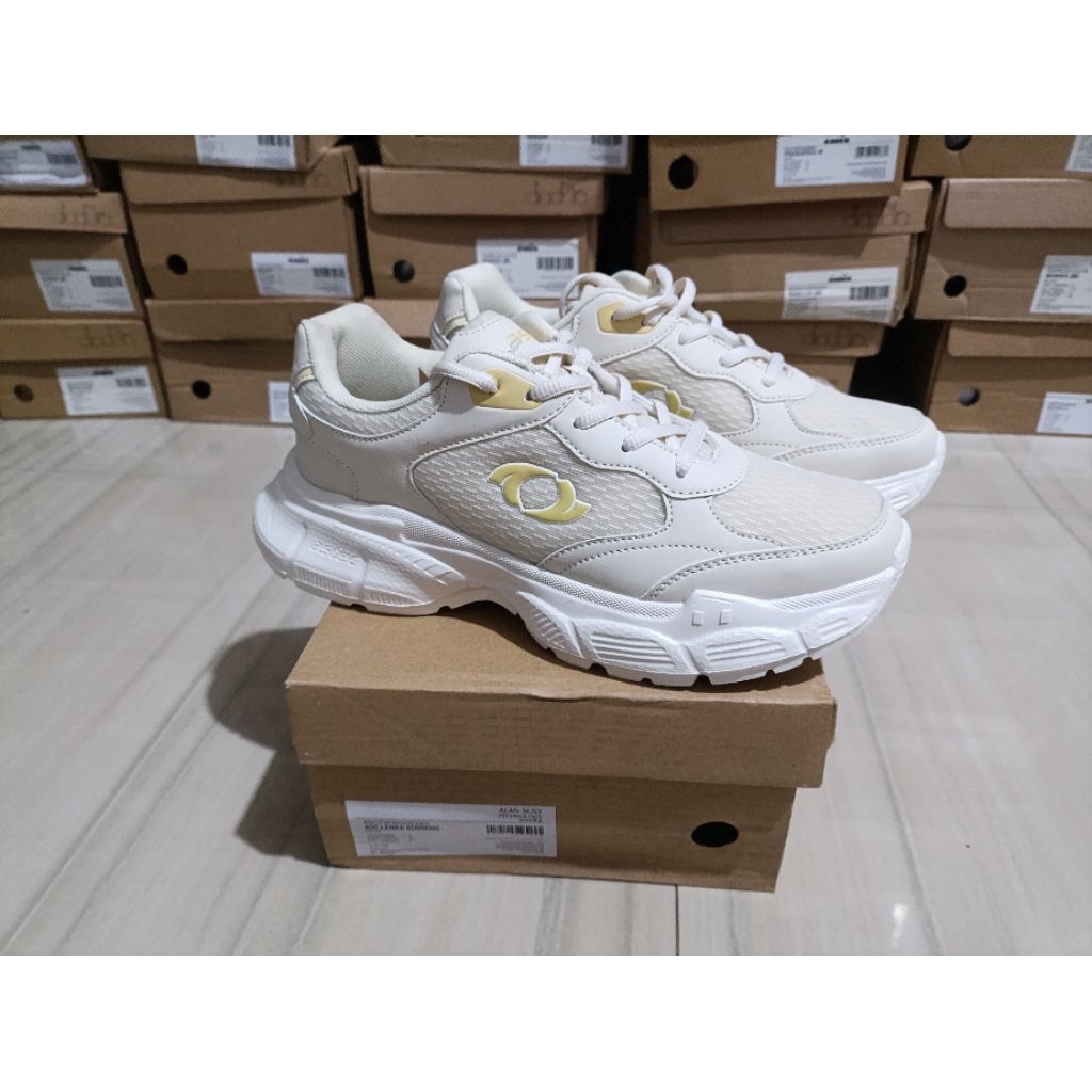 Astec Lenka Snakers /Casual/Fashion shoes ( Beige) 39