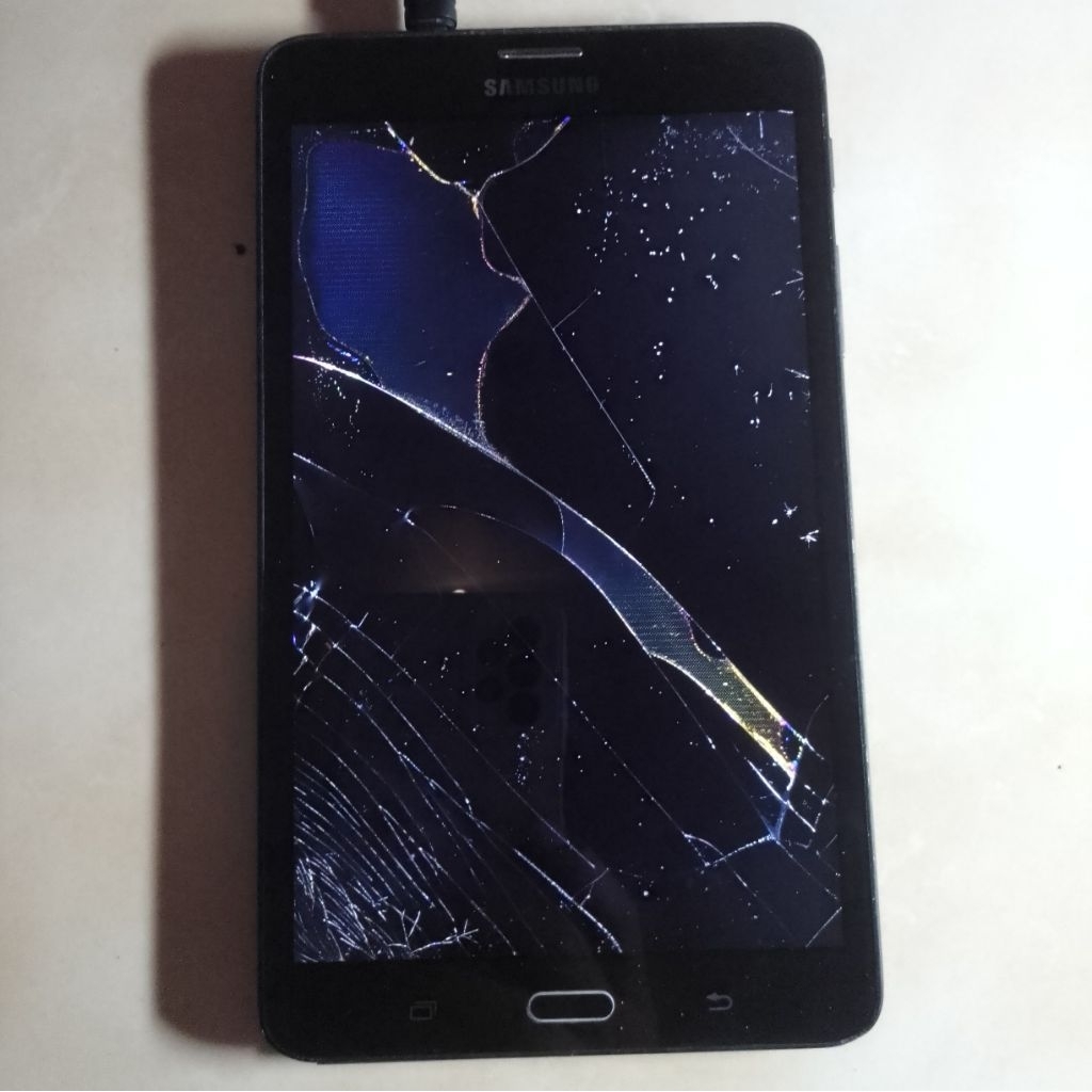 Tab samsung SM T285 minus lcd dan backdoor baca deskripsi