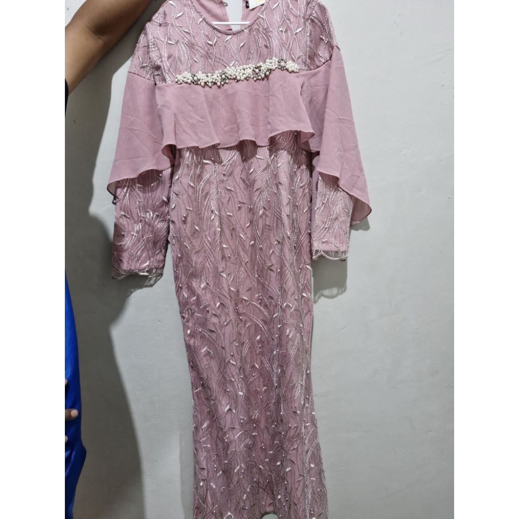 Dress pekgo apparel size M
