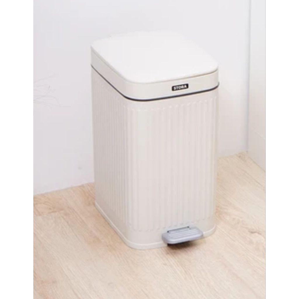 716. Stora 14 Ltr Doric Tempat Sampah Pedal Slim - Abu-abu Tua dan Putih