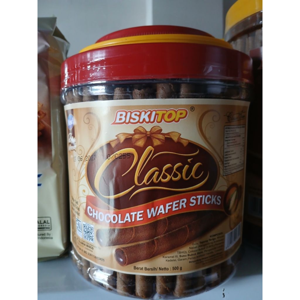 ASTOR BISKITOP CLASSIC