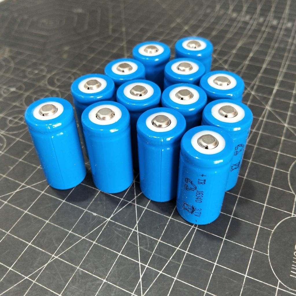 Baterai 16340 lithium ion battery li-ion rechargeable 3,7v 3,7 volt