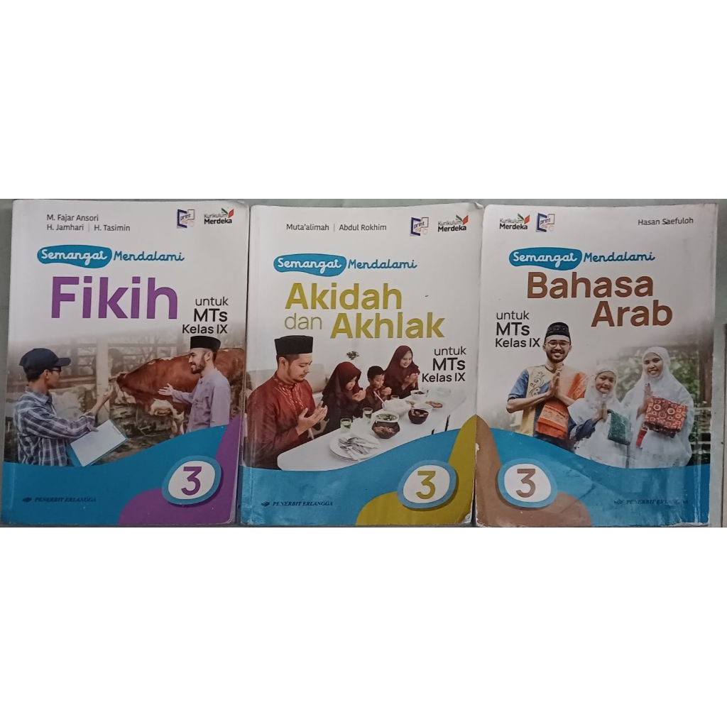 Buku paket MTS bahasa arab , fikih , akidah dan akhlak kelas 3 /9 [ buku bekas ]