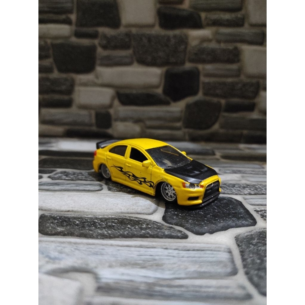 Maisto Mitsubishi Lancer Evolution - Loose Murah