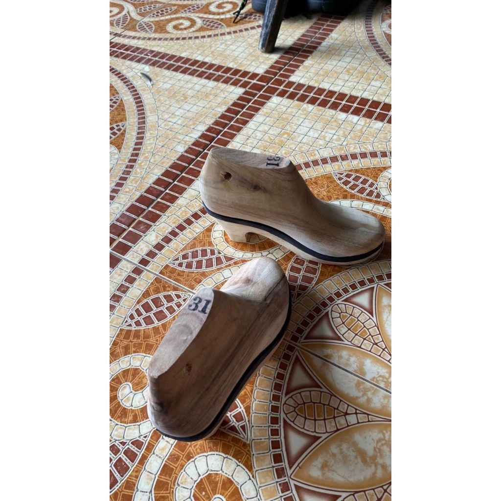 sepaket shoelast sepatu cewek n wedges heels 3,5,7,9cm