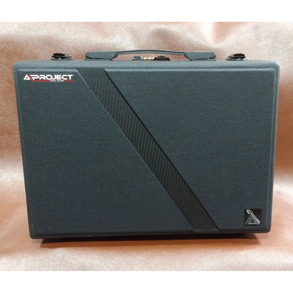 Pedalcase hardcase pedalboard pedaltrain alas efek gitar