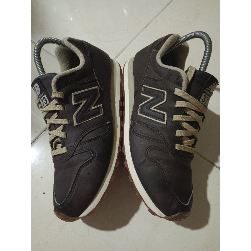 sepatu second casual 3nb1 brown 42 26.5
