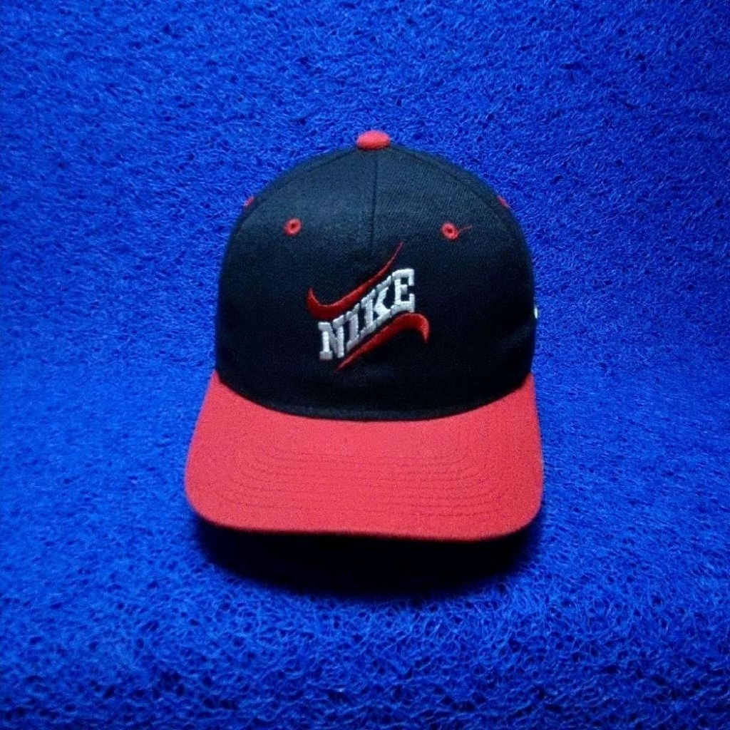 topi vintage bahan wool dua warna